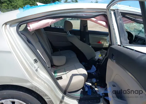 2017 Hyundai Elantra Se z USA, uszkodzony, nr VIN KMHD74LF6HU390283